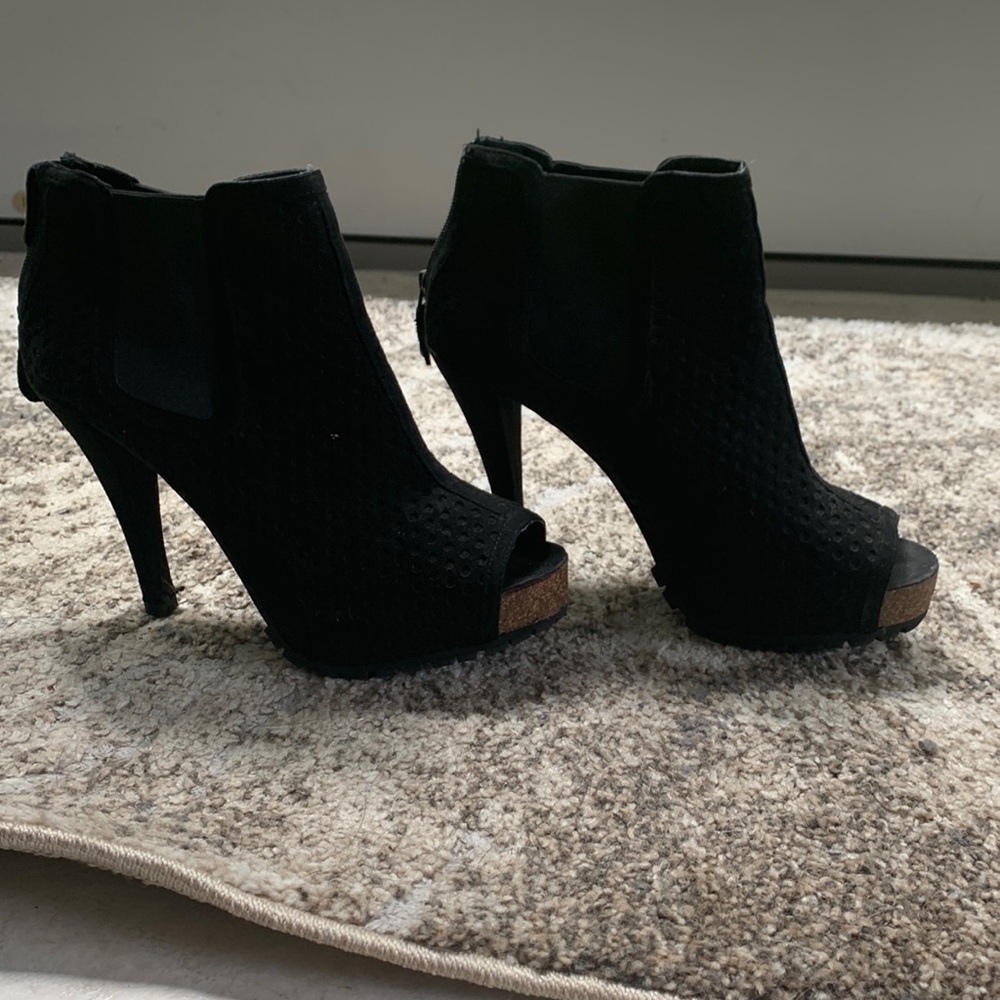 Black Zip Heels